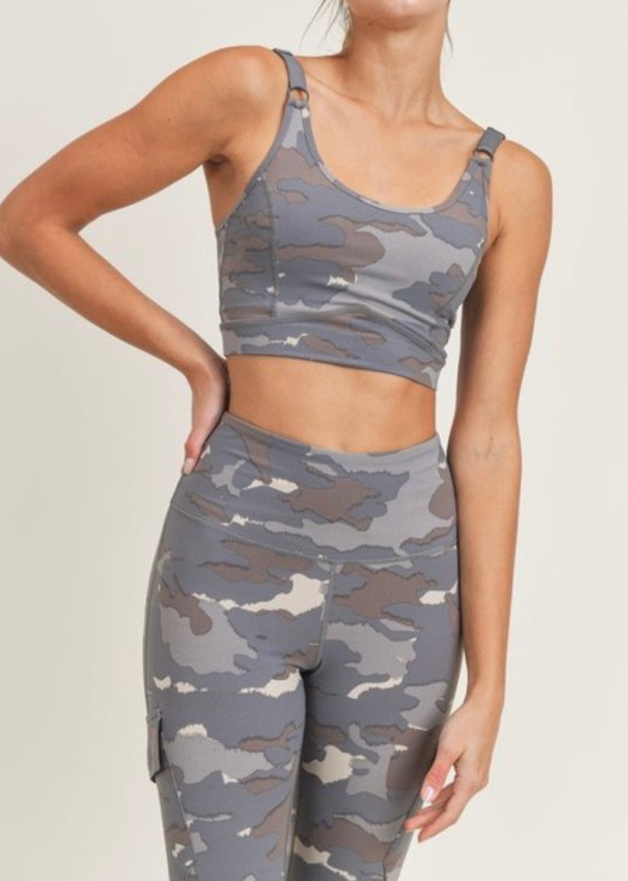 Camp Date High-Waist Cargo Leggings
