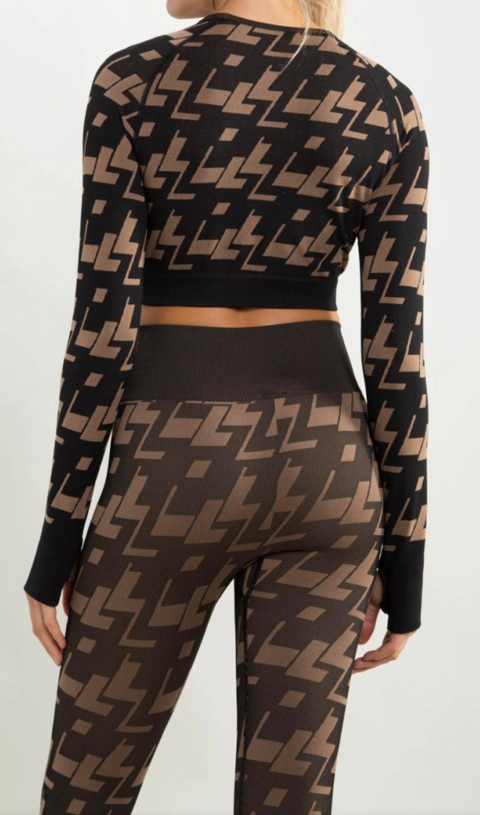 Geometric Print Seamless Long Sleeve Top
